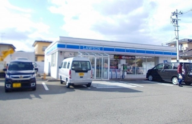 ラフィーネの周辺|ローソン自衛隊通店まで300m