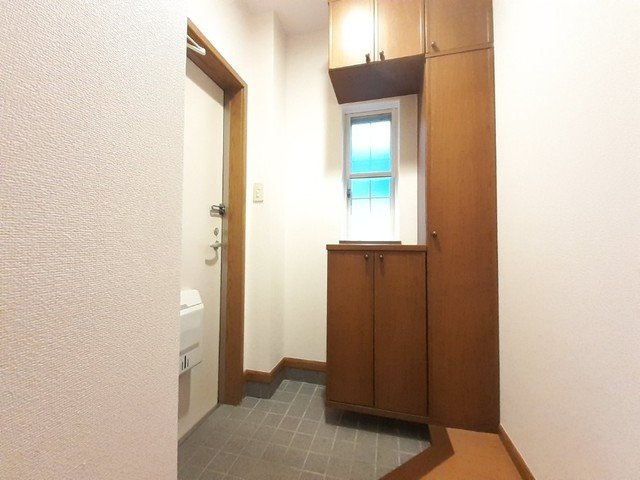 ラフィーネの玄関|明るい玄関です