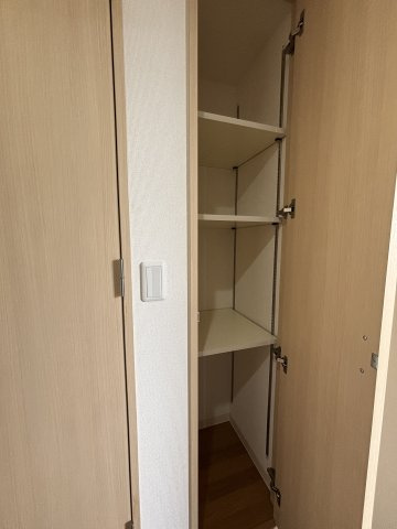 フラッツ庚午の収納