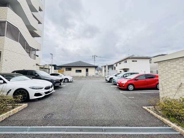LIBTH筑紫駅前の駐車場|別号数タイプ