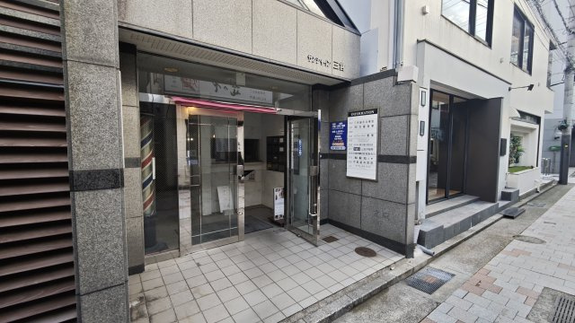 【エントランス】サンシャイン三宮