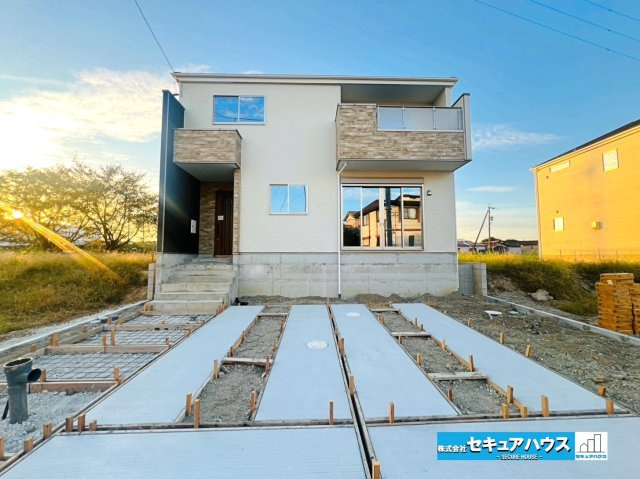 【本日ご案内可能】刈谷市泉田町北中浜　全4棟の洋室|【2号棟　外観写真】
■株式会社　セキュアハウス　豊明支店■
住宅ローンに強く、知識、経験豊富なスタッフ在籍
お客様に寄り添い、ご成約後もサポート致します。　　　　　　　　　　　　　　　　　　　　　　