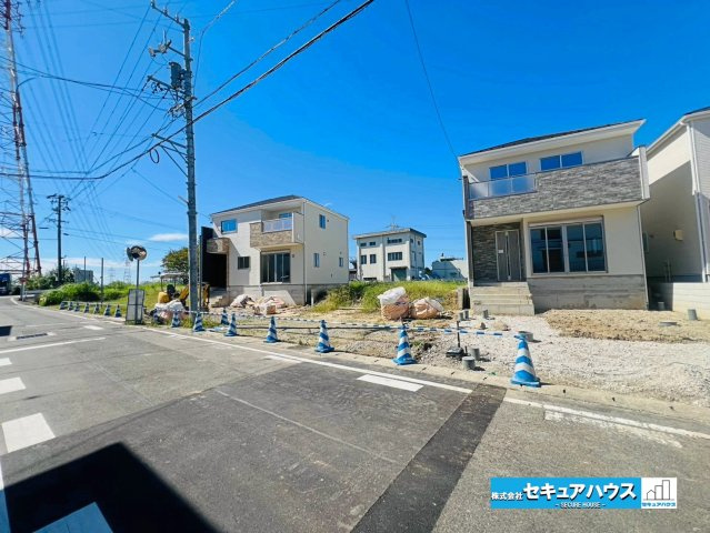 【本日ご案内可能】刈谷市泉田町北中浜　全4棟の前面道路含む現地写真|事前予約にて現地ご見学いただけます！お気軽にお問い合わせください♪
■株式会社　セキュアハウス■
住宅ローンに強く、知識、経験豊富なスタッフ在籍
お客様に寄り添い、ご成約後もサポート致します。