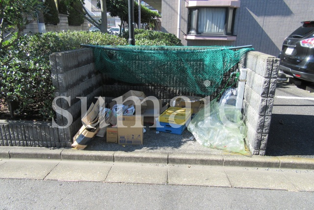 エクセレント・パルのその他共用部分|敷地内にゴミ置き場あります♪
