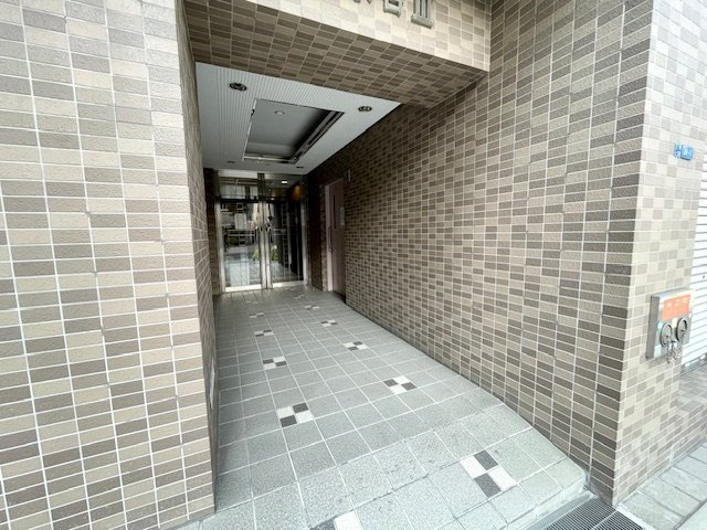 ディナスティ清水谷Ⅲのエントランス