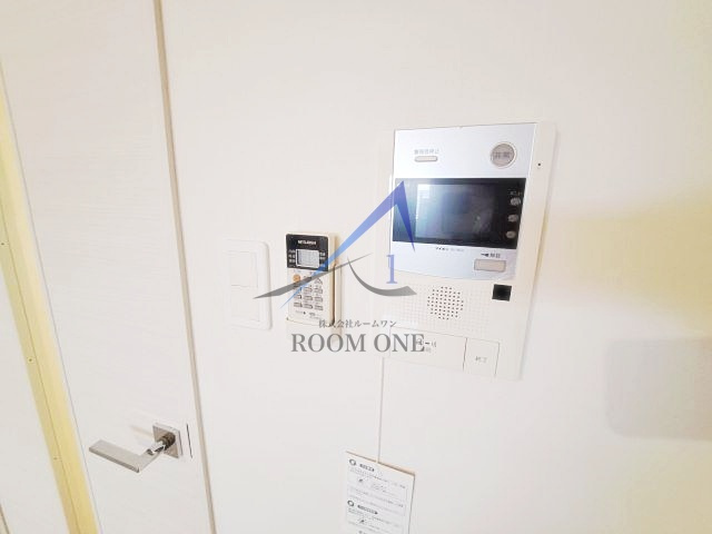 ＰＡＲＫ　ＳＱＵＡＲＥ国府台の設備|モニター付きインターホンです。