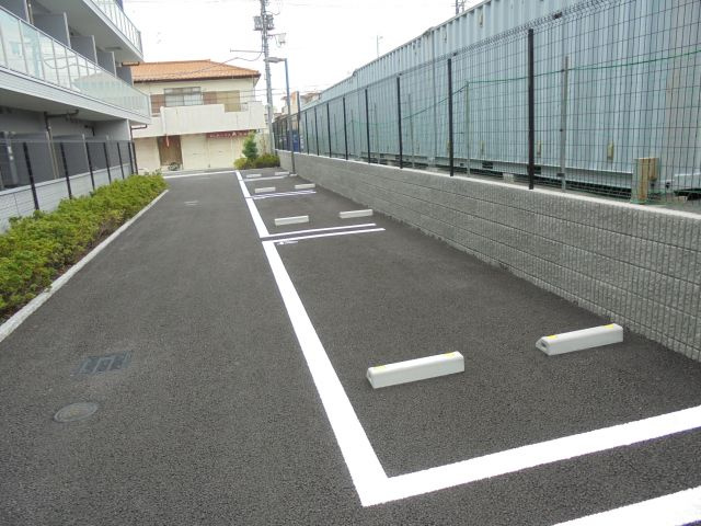 N-stage下総中山の駐車場