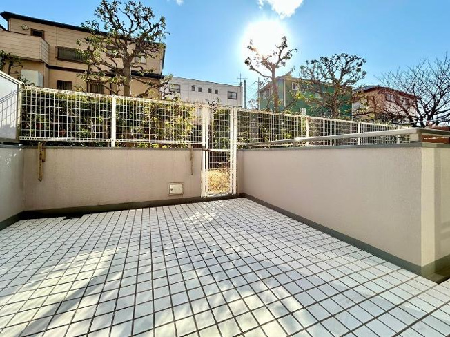 【バルコニー】 | アトムセレクト　ライオンズガーデン稲毛園生町２階