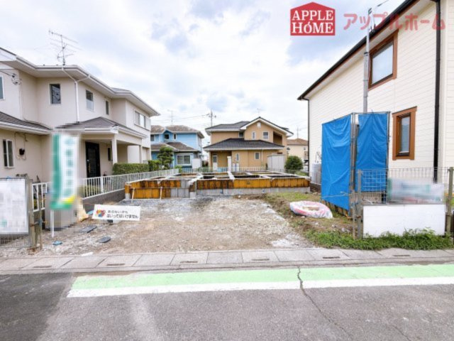 [新築住宅] 熊谷市妻沼 第5期 全1棟の前面道路含む現地写真