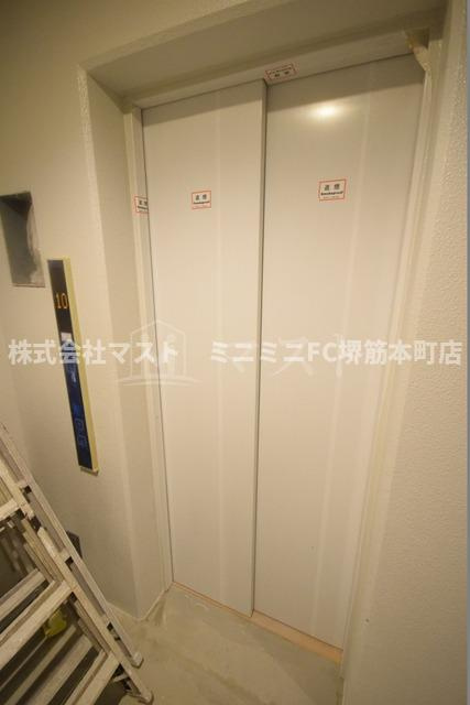 プレサンス大阪天満リバーシアのロビー