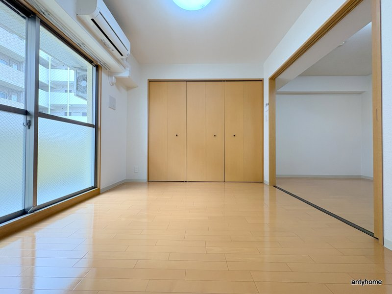 CITY　SPIRE難波南　仲介手数料無料の居間・リビング