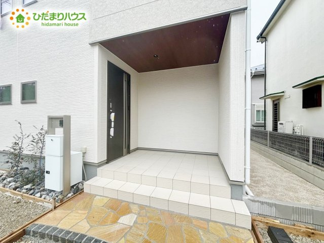流山市東深井第4　新築戸建　1号棟の玄関|いらっしゃいませ～