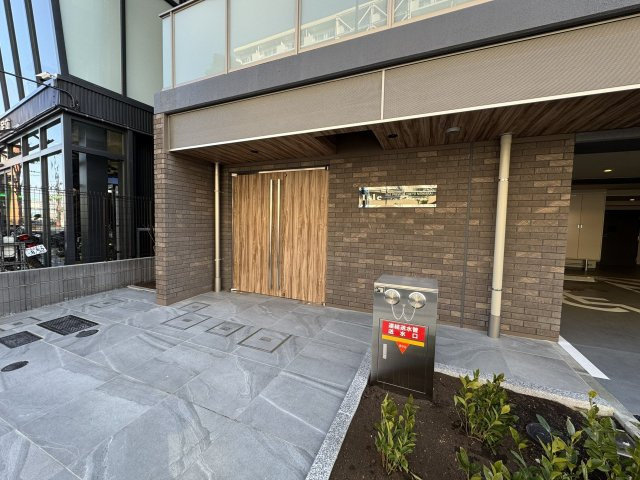 【エントランス】アイルプレミアム東京西新井