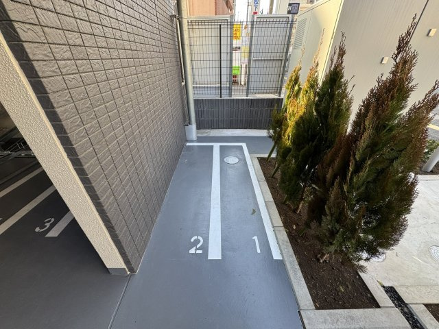 【駐車場】アイルプレミアム東京西新井