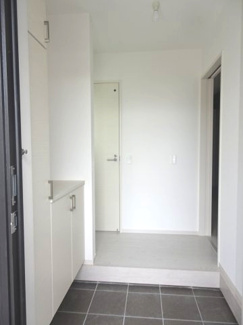 【玄関】 | 川西市大和西4丁目2の4　新築一戸建て