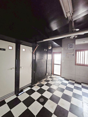 【ロビー】 | 雑賀町255番地1店舗