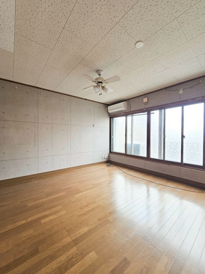 【居間・リビング】 | 雑賀町255番地1店舗