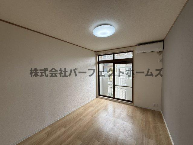 星ヶ丘ハイツＢの洋室|広々とした洋室です