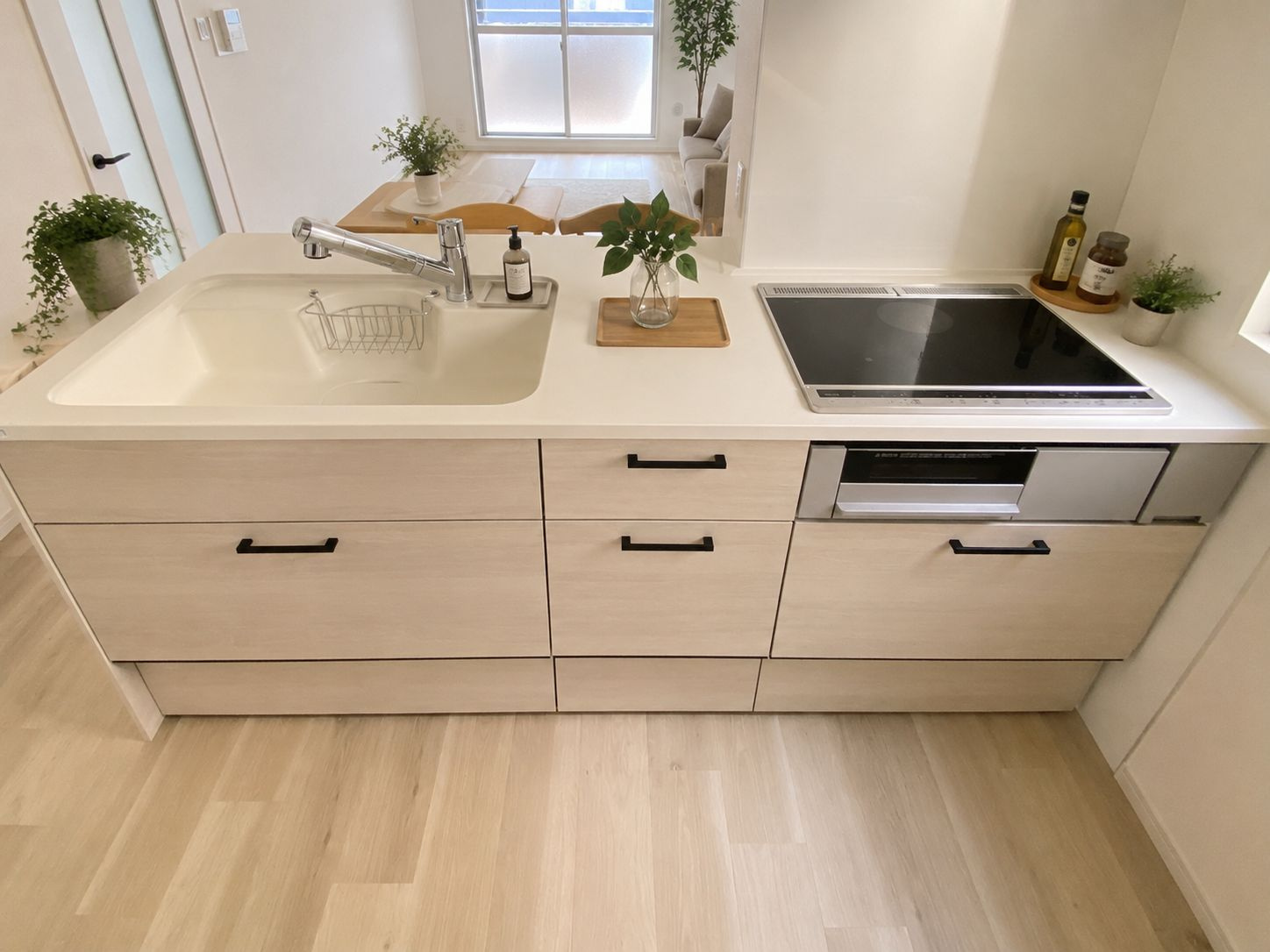 ロワールマンションやよい坂のキッチン|家具・備品は合成です