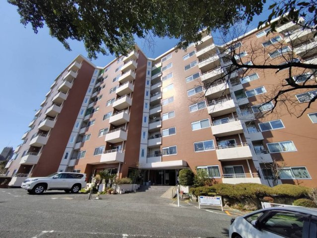 愛宕山ハイリビングの外観