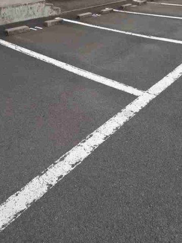 ラムール雅の駐車場|駐車場に車を止められます