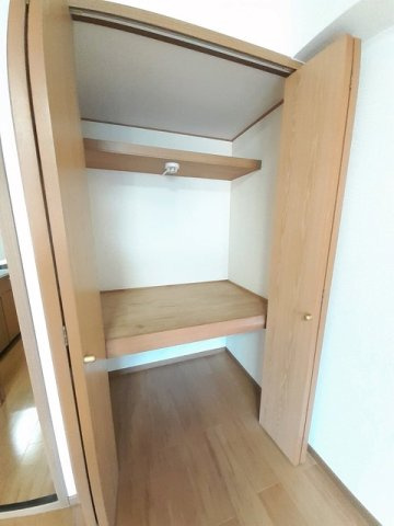 ラムール雅の収納|こまごまとしたものを収納できそうですね