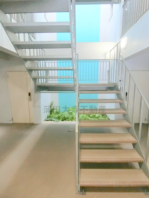 シエールグラン羽田STUDIOのその他共用部分|2004年3月築　RC鉄筋コンクリート造地上3階建て総戸数12戸
東京都大田区西糀谷4丁目　京急空港線糀谷駅近最寄り徒歩5分