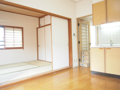 ライオンズマンション六ツ門【キャッシュバック対象物件】の内装|明るい色調の室内です