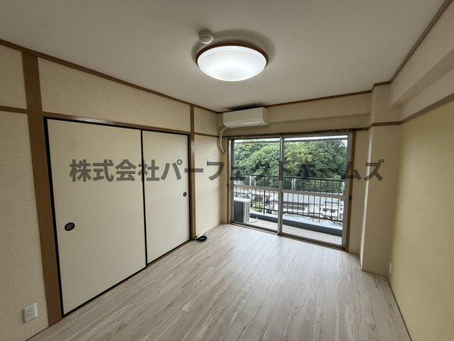 ネオライフ枚方の洋室|個人の部屋や寝室として使える洋室です