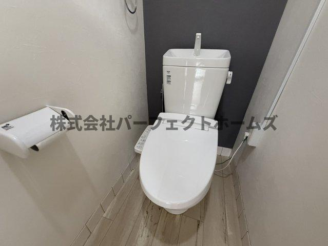 ネオライフ枚方のトイレ|清潔感のあるトイレです