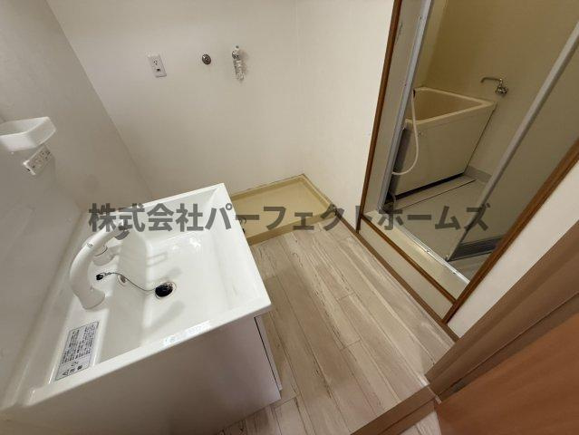 ネオライフ枚方の洗面所|コンパクトで使いやすい洗面所