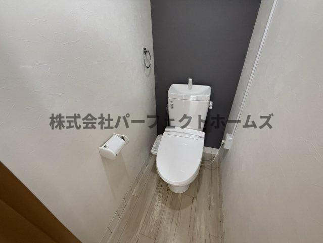 ネオライフ枚方のトイレ|ゆったりとした空間のトイレです