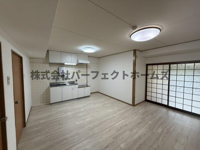 ネオライフ枚方の居間・リビング|居間です