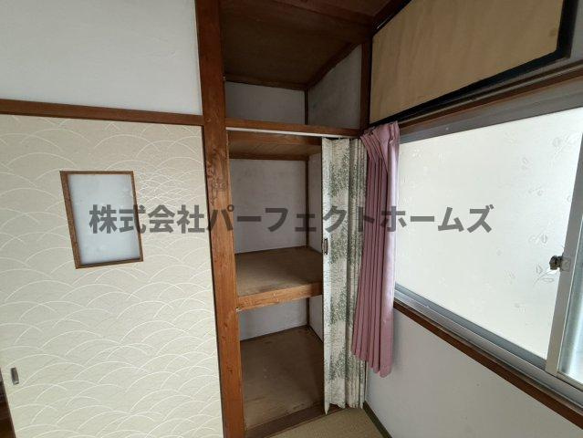 黒原新町テラスハウスの収納|収納のためのスペースです