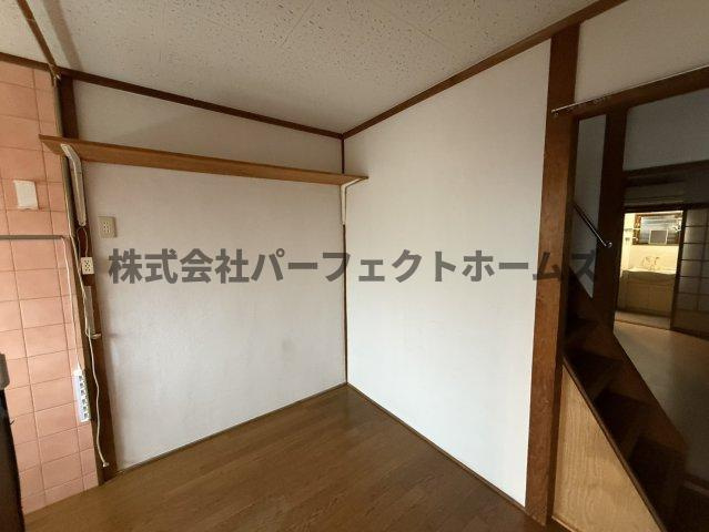 黒原新町テラスハウスの内装|内装は落ち着いています