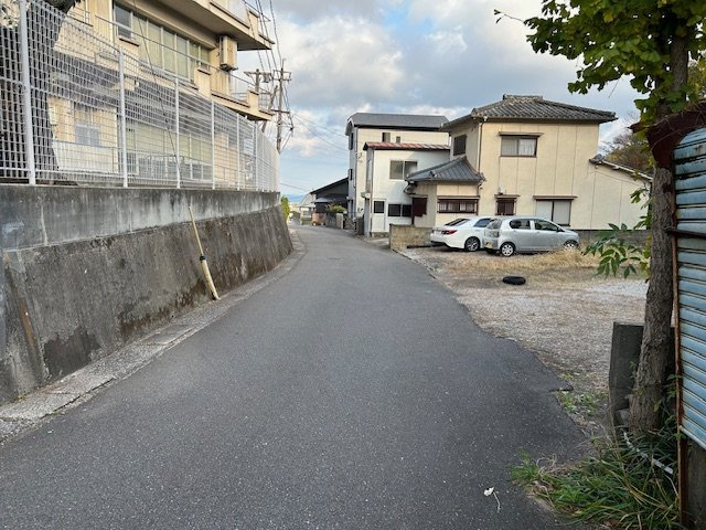 別府市荘園の前面道路含む現地写真