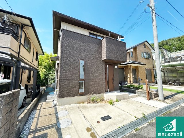 現地説明会　生駒市小明町の外観|周辺は落ち着いた街並みの住宅地！子育てがしやすい住環境です！気になることがありましたら、お気軽にお問い合わせください！