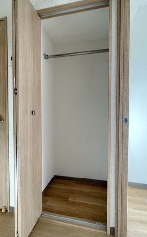 草加市栄町２丁目の賃貸マンションの収納|※別部屋参考写真