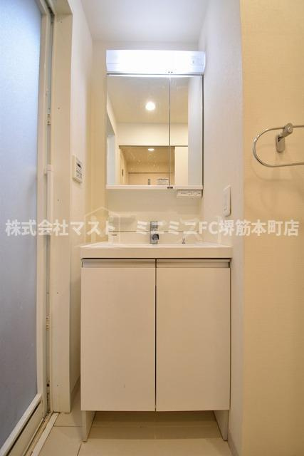 エスライズ堺筋本町の洗面所