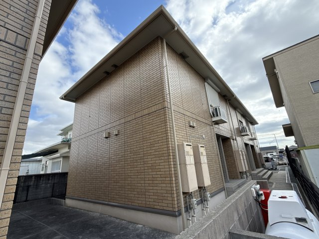 姫路市大津区恵美酒町２丁目のハイツの外観