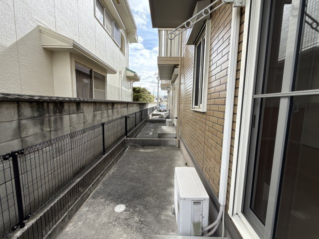姫路市大津区恵美酒町２丁目のハイツのバルコニー
