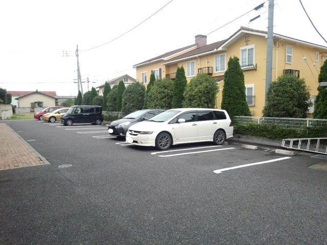 グラン・アヴェニールＡの駐車場|駐車場