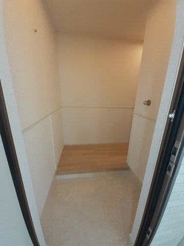 エスポワールⅥの玄関