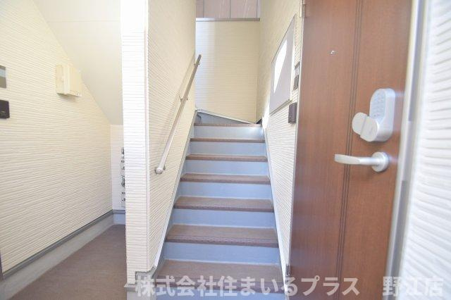 ハーモニーテラス中宮のロビー