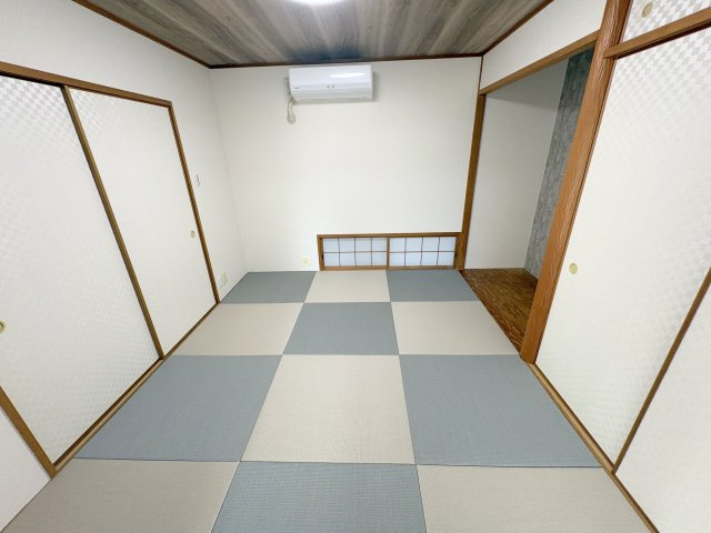ロイヤルヒルズ東生駒の和室