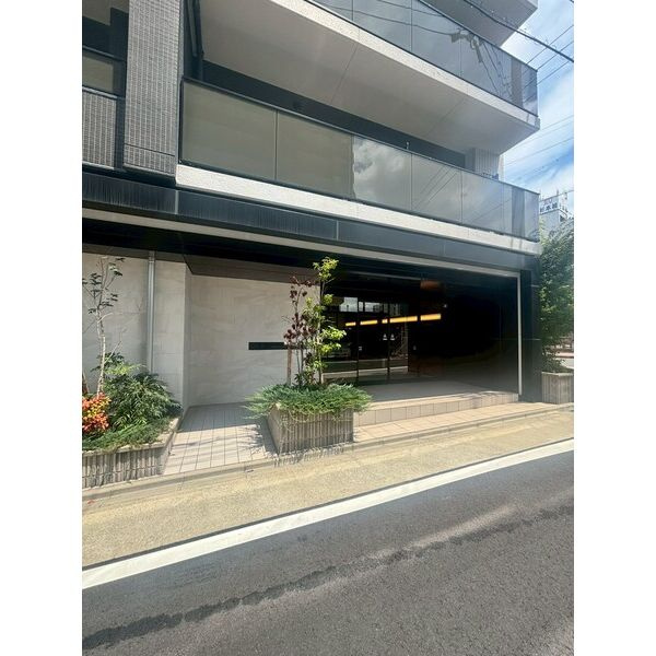 オープンレジデンシア金山のエントランス