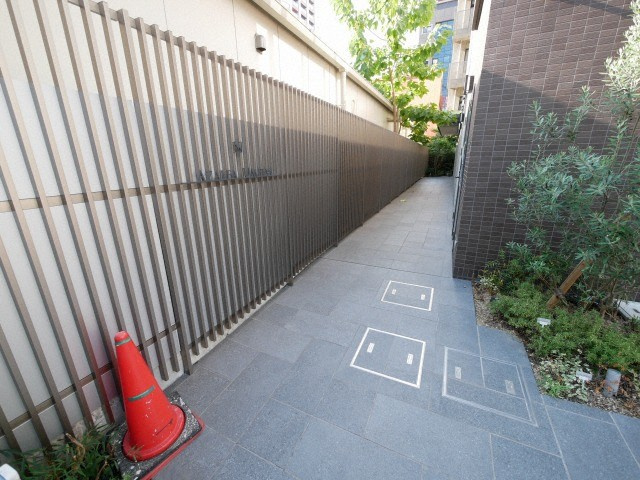 アザレア梅田のエントランス
