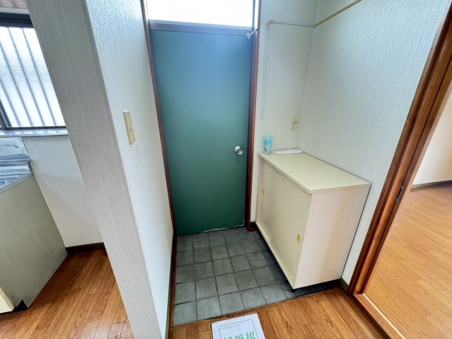 キセハイツの玄関