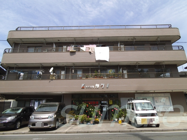 ガーデンパークカタノの外観|タイル張りの綺麗な外観ですよ