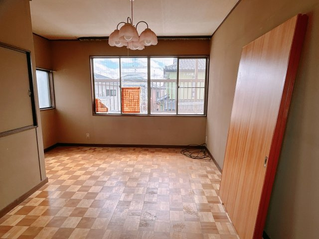 中古戸建　郡山市安積北井2丁目　安積第一小・安積中の洋室|フローリング張り、壁天井クロス張替え、建具交換、照明交換予定です！